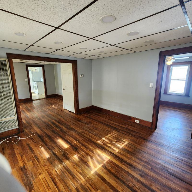 3 Middle St - Photo 4 of 17