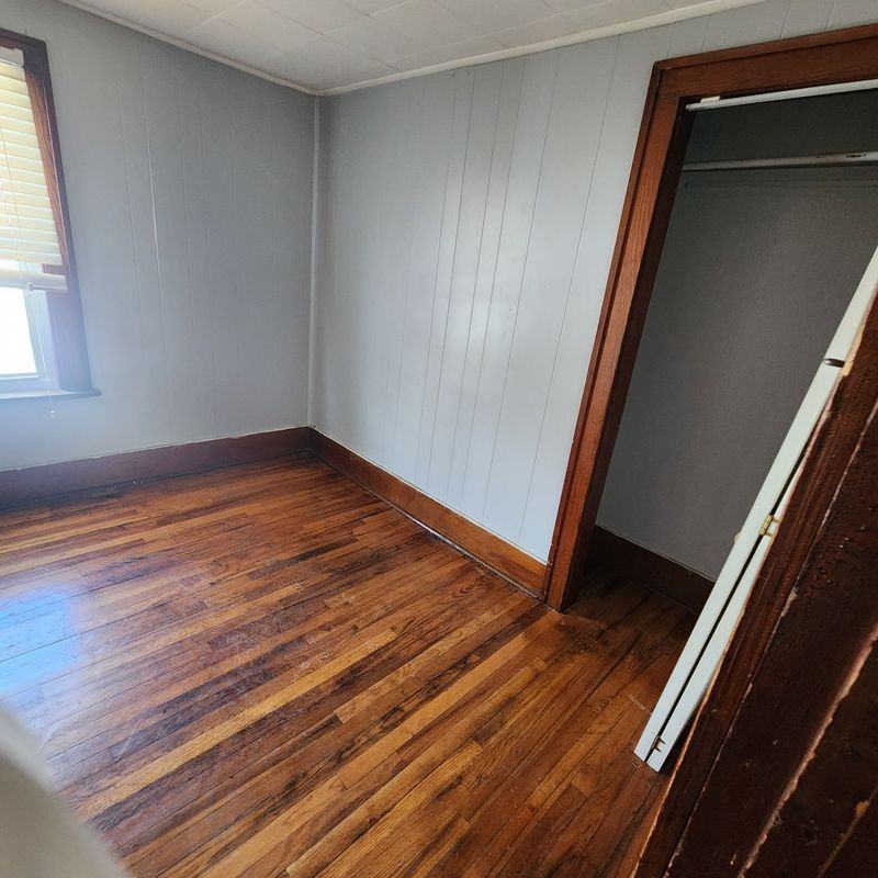 3 Middle St - Photo 5 of 17