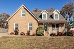 1818 Pennington Dr - Photo 1 of 1