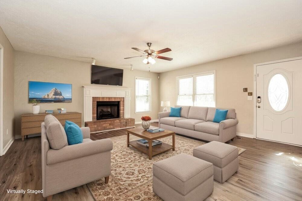 1818 Pennington Dr - Photo 4 of 20