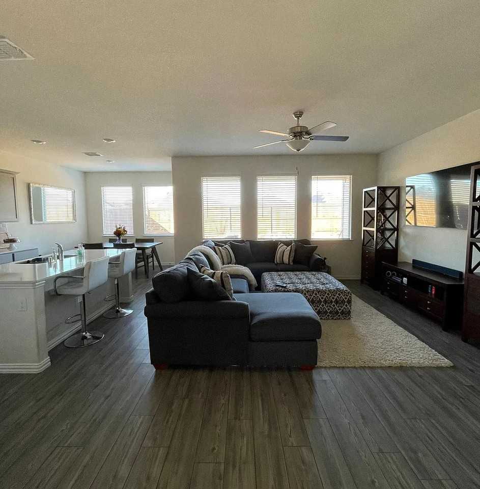 2130 Clarion Dr #NA - Photo 6 of 12