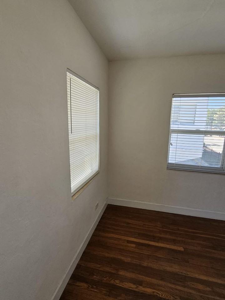 7950 Abbott Ave - Photo 5 of 17