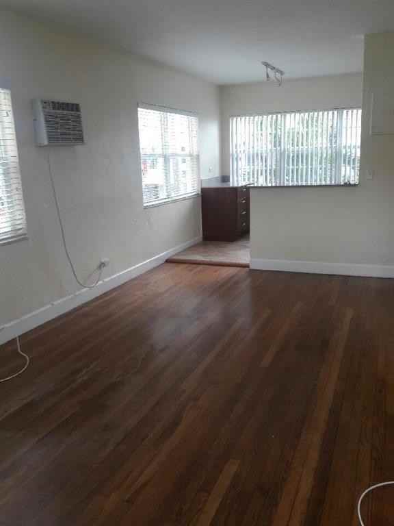 7950 Abbott Ave - Photo 6 of 17