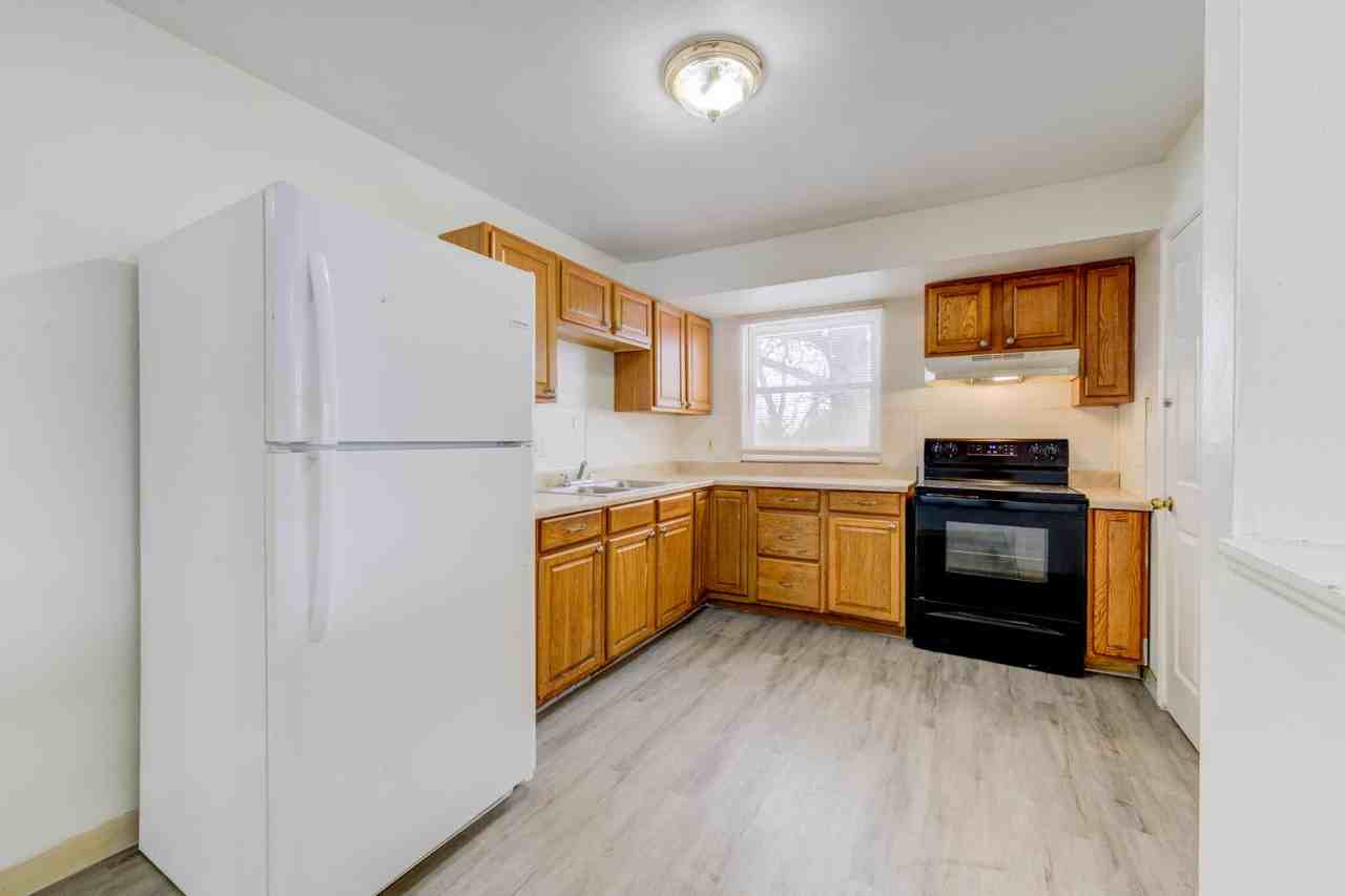 10219 Hobkirk Dr - Photo 3 of 14