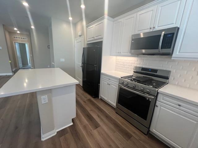 1797 Laurelwood Way - Photo 5 of 20