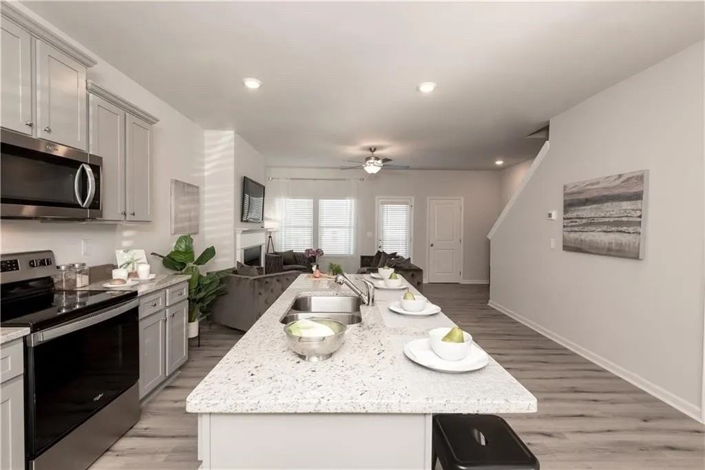 4325 Shaffer Ct - Photo 5 of 36