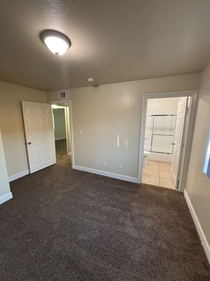 116 East 82nd Street - Photo 6 of 16