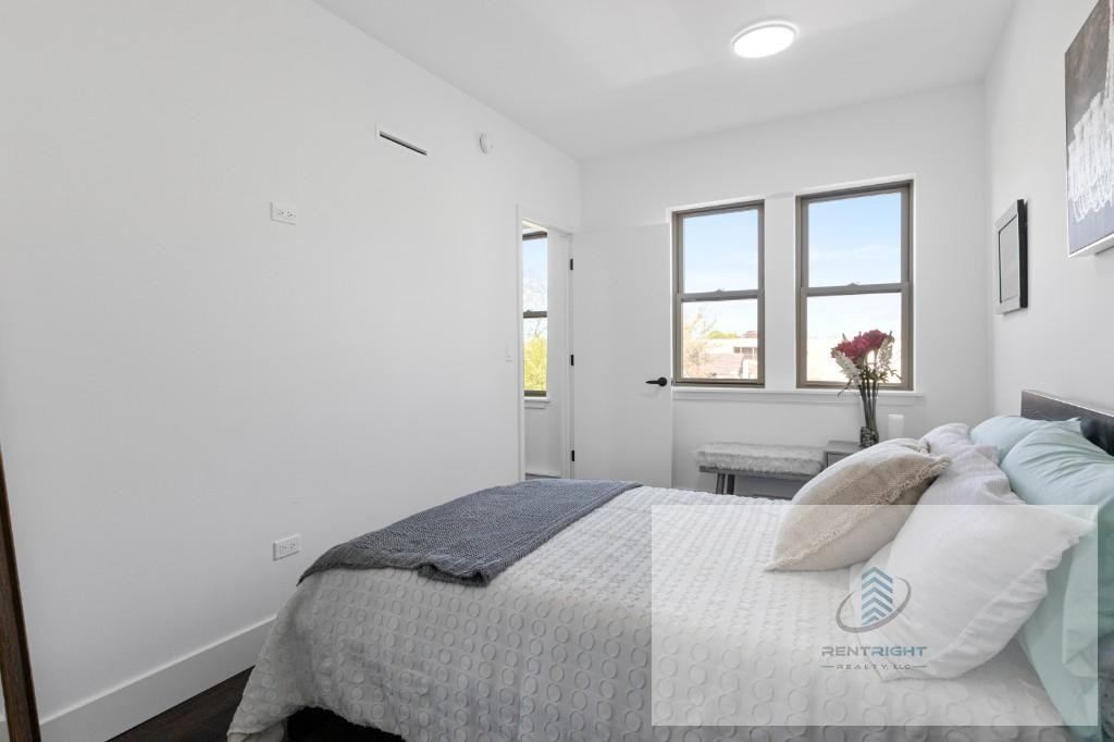 1553 W Hollywood Ave #1553-208 - Photo 6 of 20