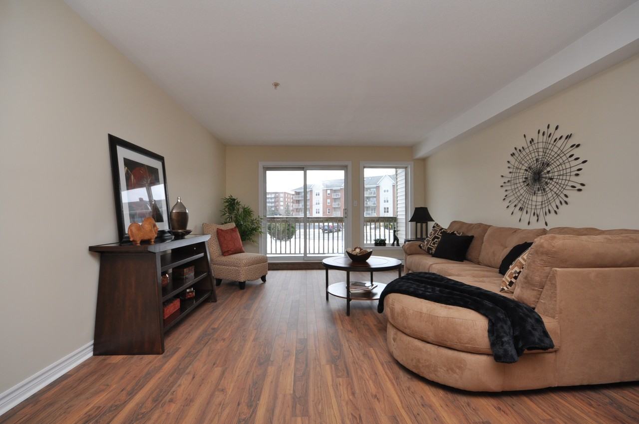 76 Fairfax Drive - Photo 2 of 50