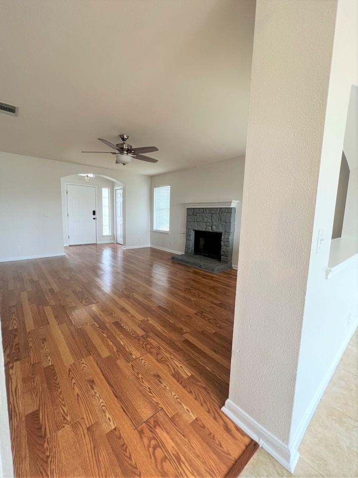 740 Winborne Way #1 - Photo 7 of 36