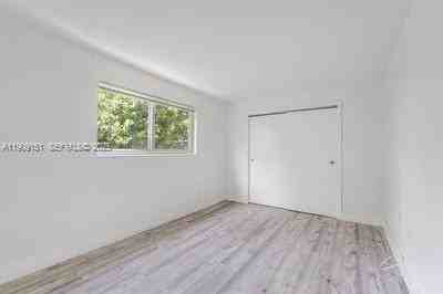 1630 Northwest 18th Street #1 - Photo 6 of 6