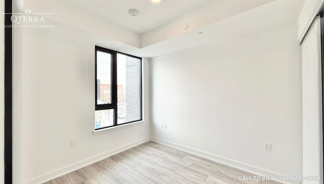 990 Bloor St W - Photo 5 of 9