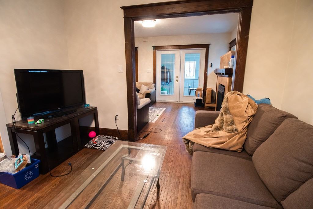 123 Lake St - Photo 5 of 26