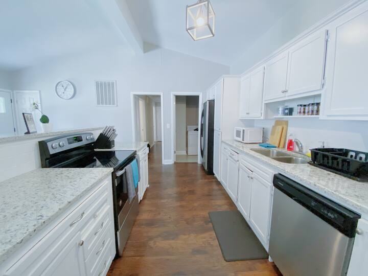 12005 Greenleaf Dr Se #1 - Photo 2 of 20