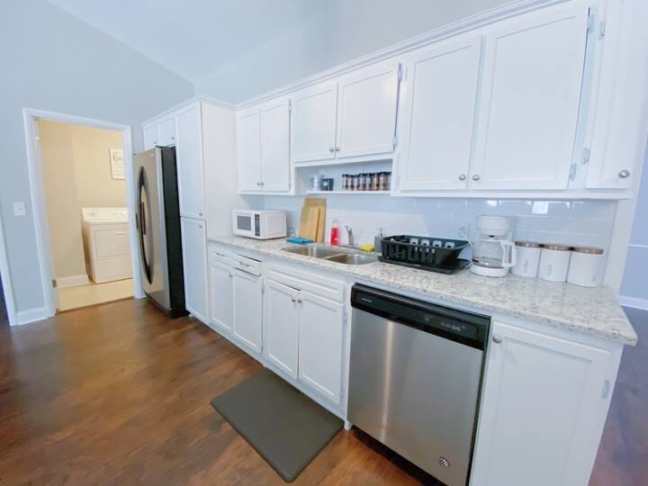 12005 Greenleaf Dr Se #1 - Photo 3 of 20