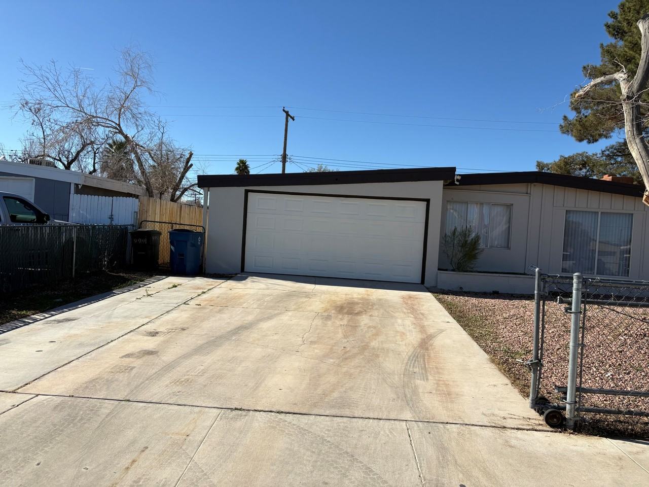 365 Upland Blvd #1 - Photo 2 of 31