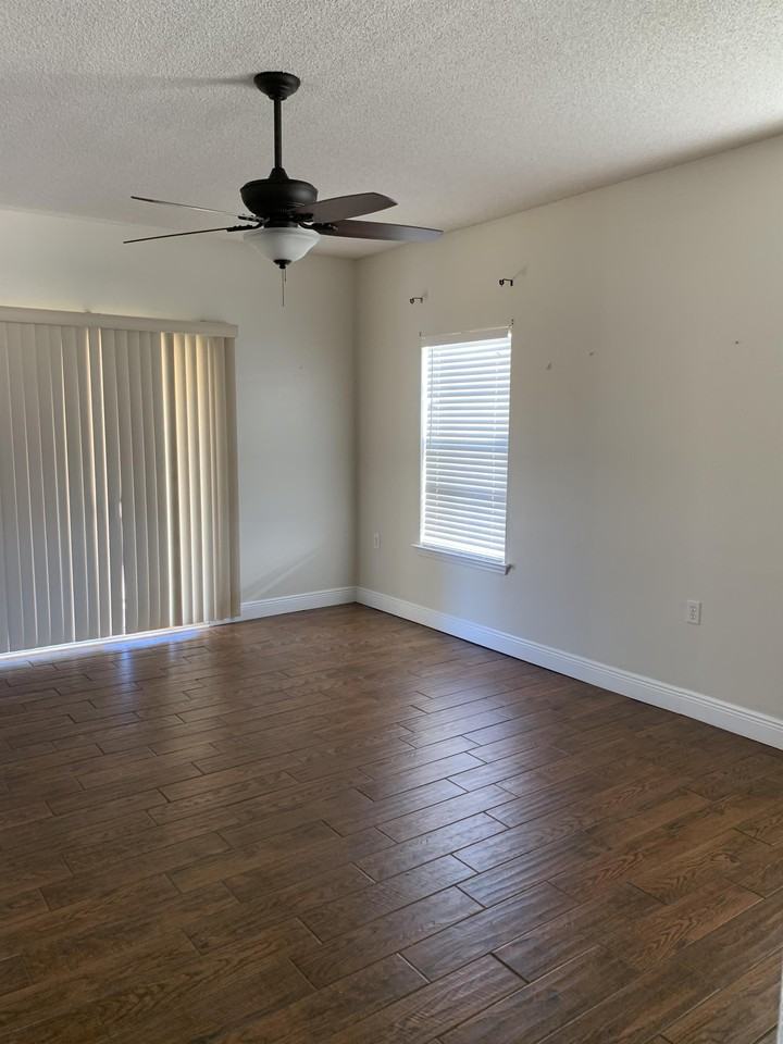 8949 Camelot Pl #1 - Photo 6 of 22
