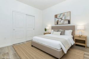 featured image of 925 W Lathrop Rd