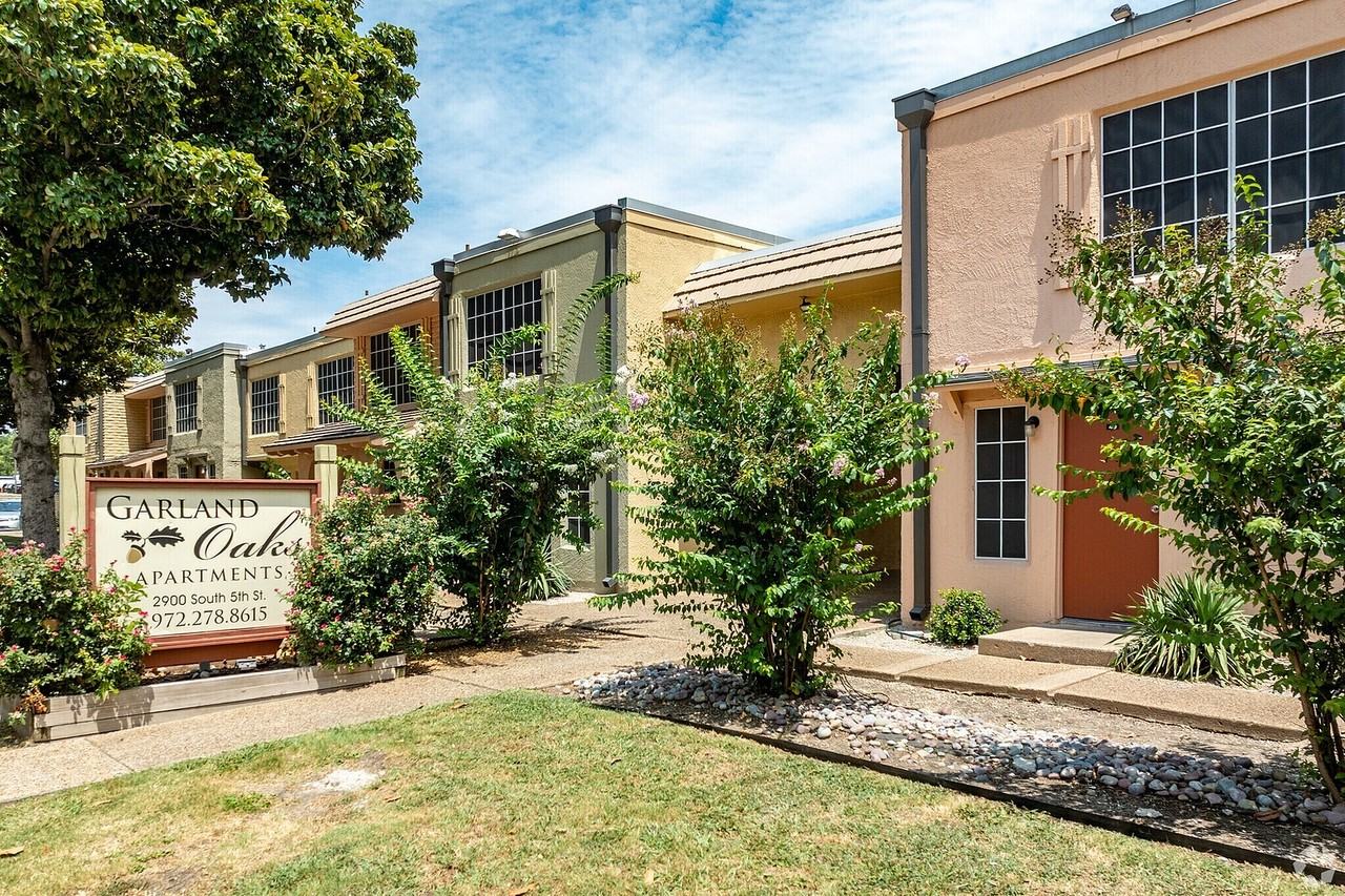 Garland Oaks - Photo 2 of 34