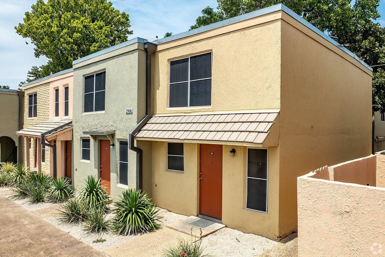 Garland Oaks - Photo 3 of 34