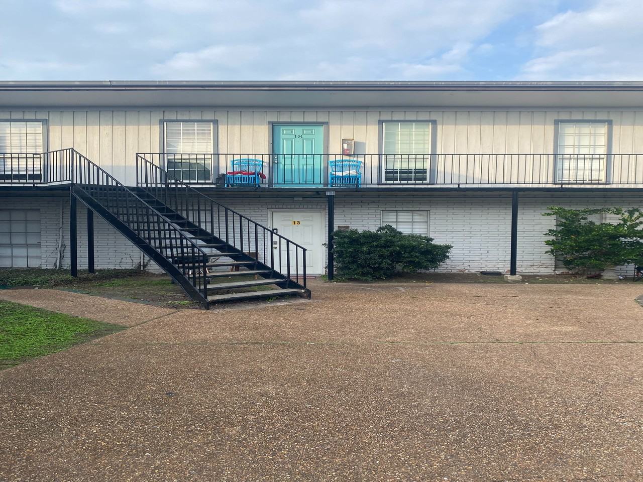 Palm Shore - Photo 6 of 39