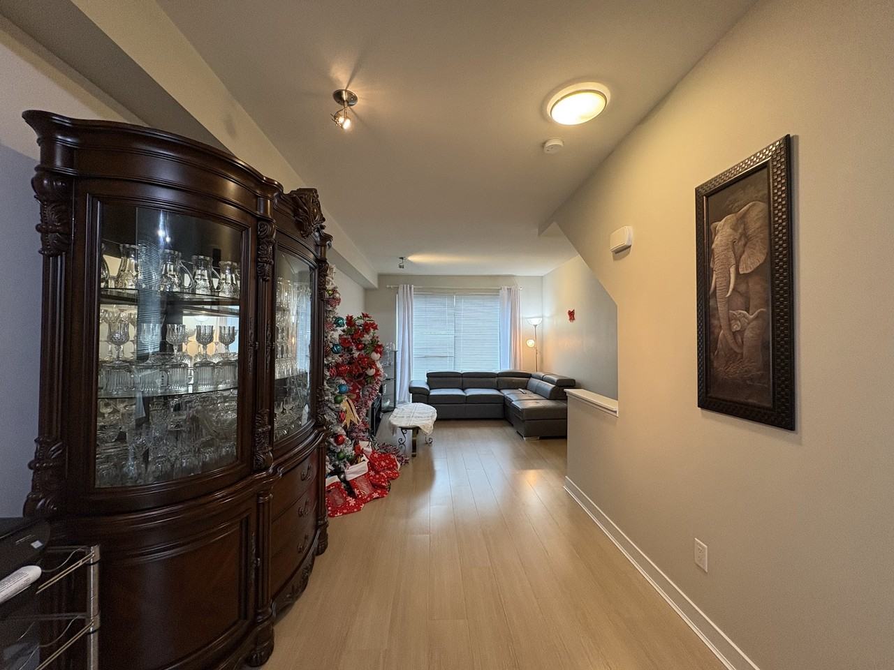 16223 23 A Avenue - Photo 2 of 33