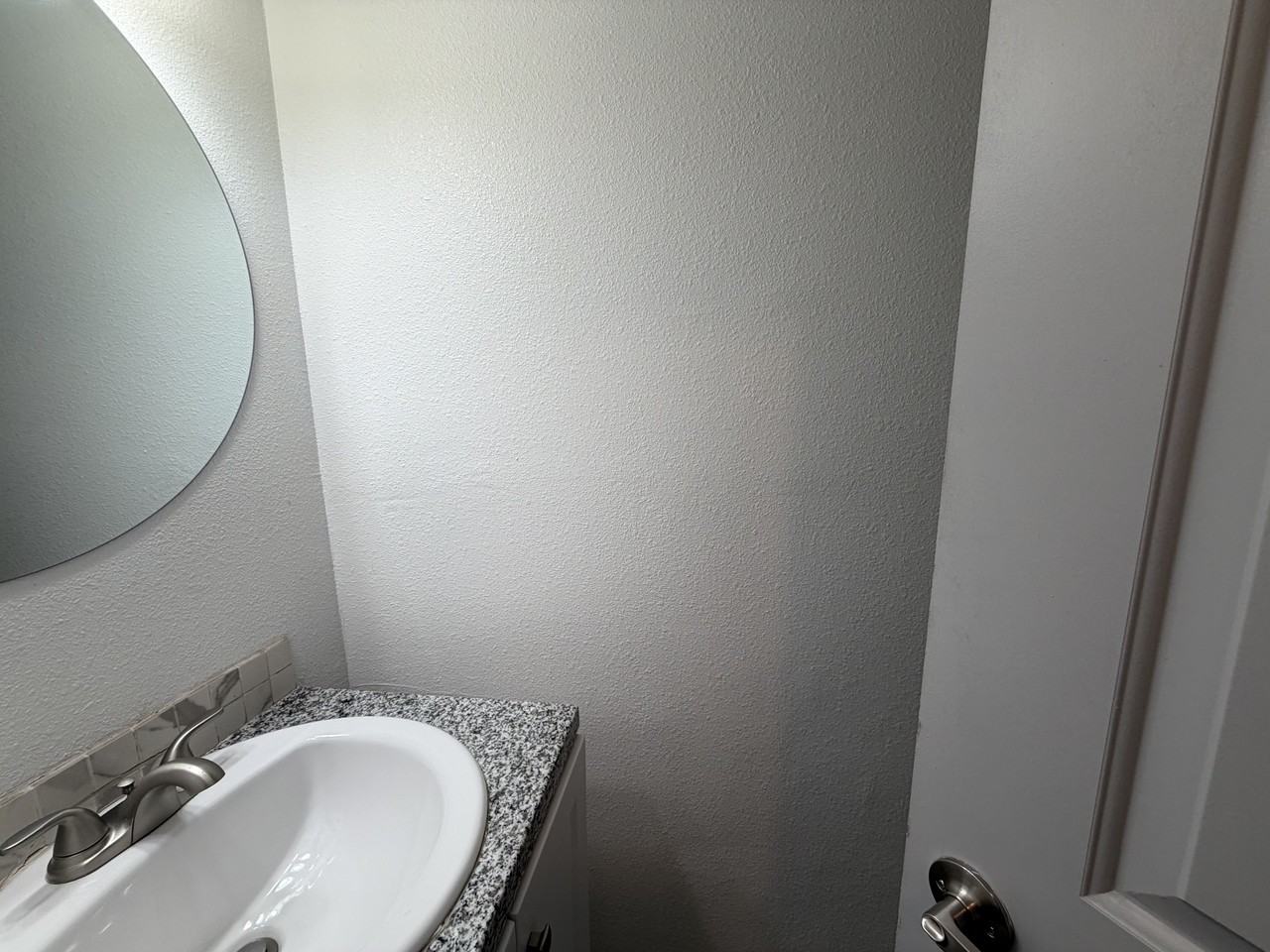 8963 Norton St #3 - Photo 7 of 12