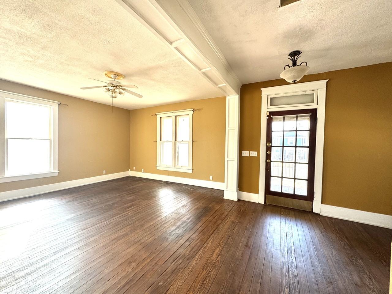 624 N Wentz St #1 - Photo 4 of 48