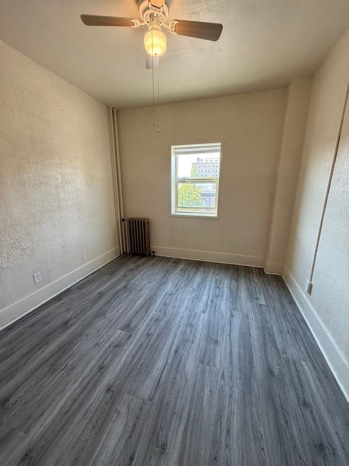 CSE Holdings-PM-022-0151-1111 - Photo 5 of 25