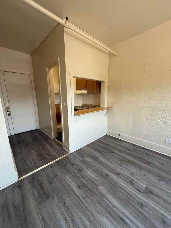 CSE Holdings-PM-022-0151-1111 - Photo 6 of 25