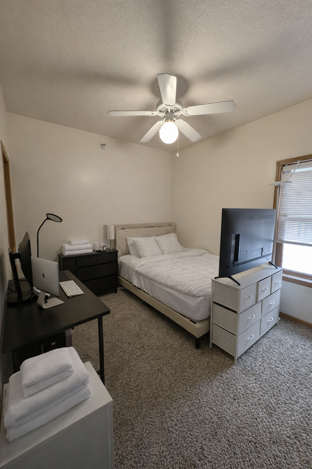 Salisbury Place - Photo 7 of 16