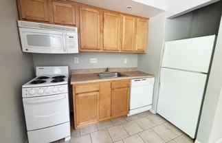 Lowell 562 - Photo 1 of 1