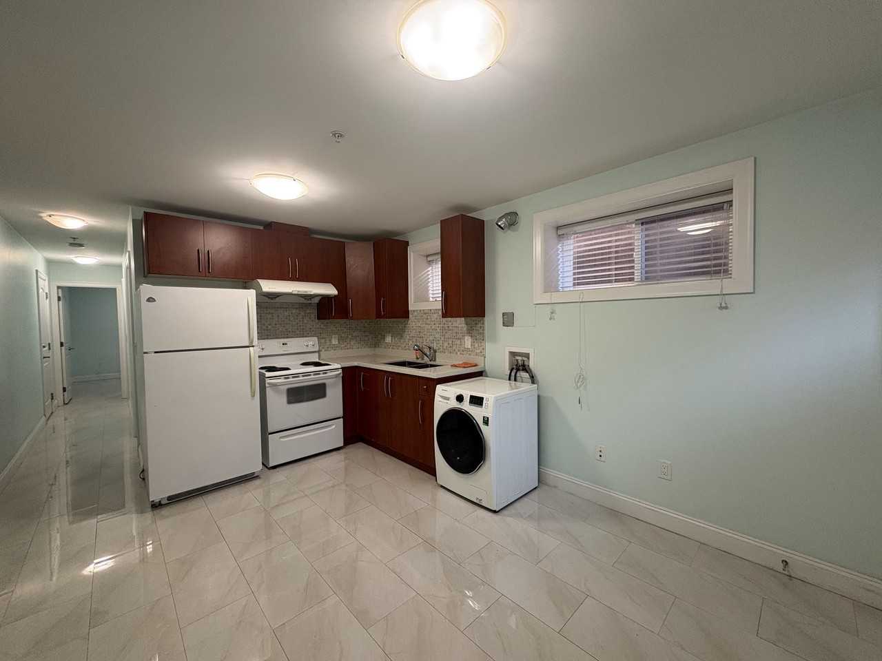 2956 Kitchener Street - Photo 5 of 14