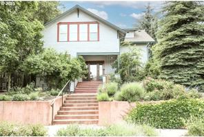 featured image of 1706 Oak St