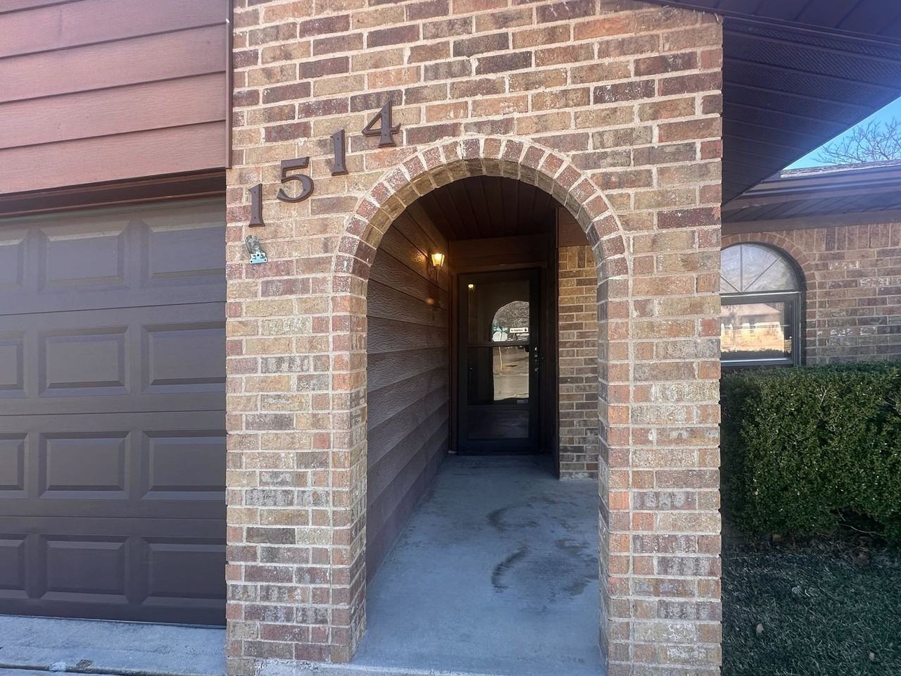 1514 Arkansas Ave - Photo 2 of 36
