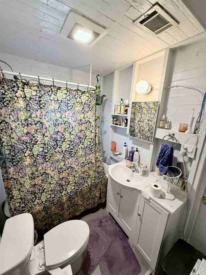 136 Easy St - Photo 6 of 11