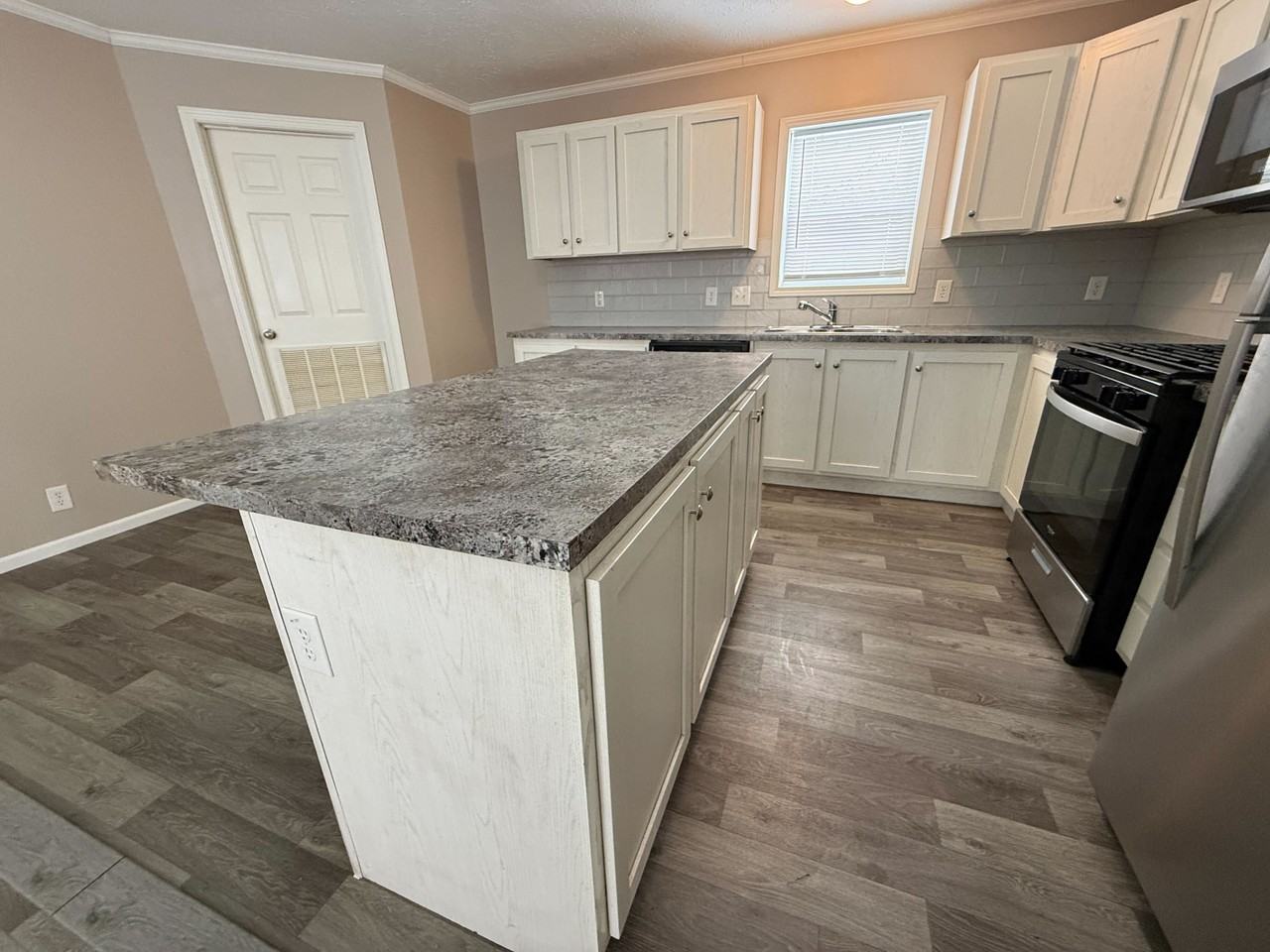 71508 Saint Howard Ct #396 - Photo 6 of 25