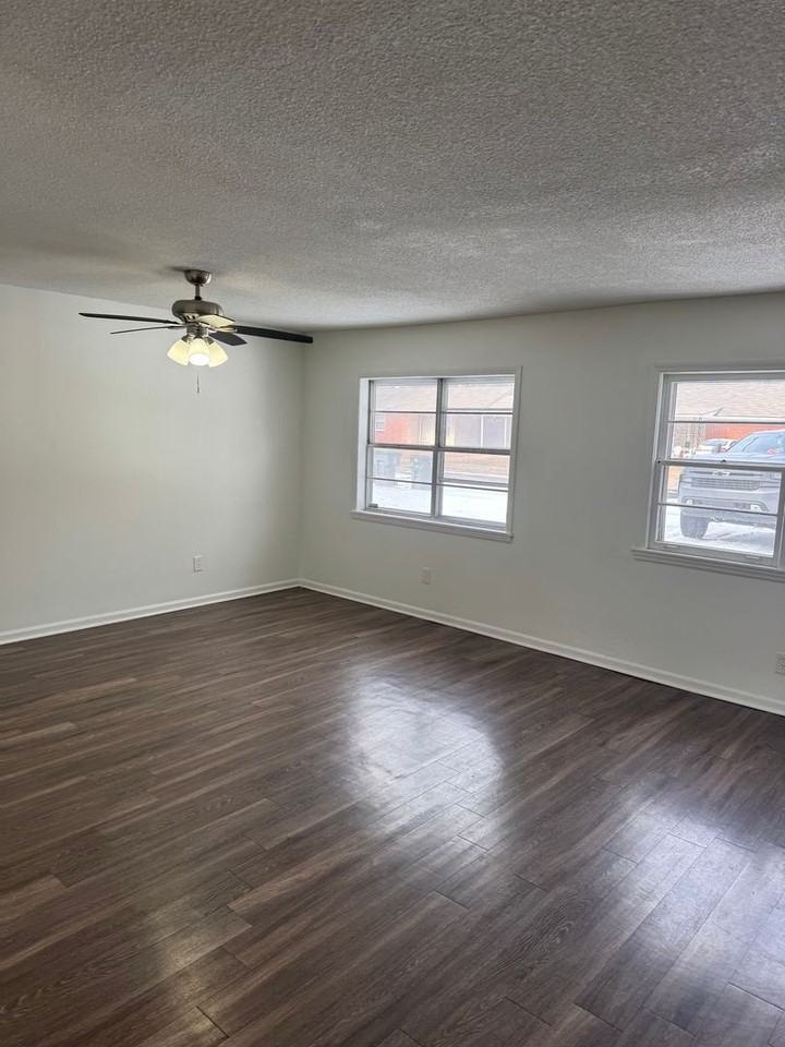 3601 Hendricks Ave - Photo 3 of 11