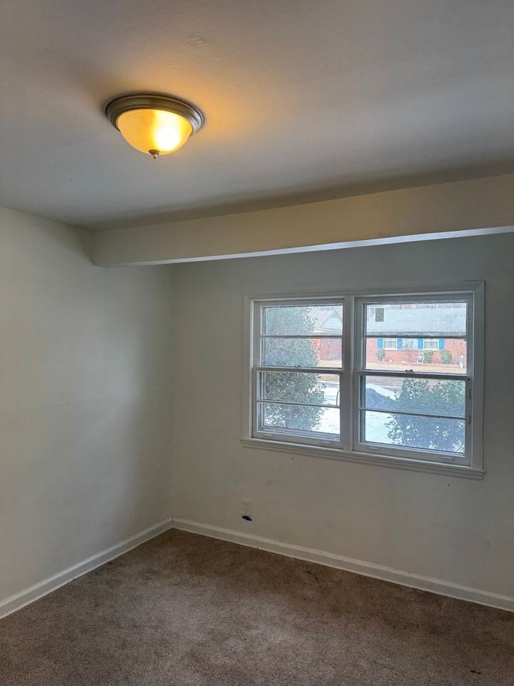 3601 Hendricks Ave - Photo 5 of 11