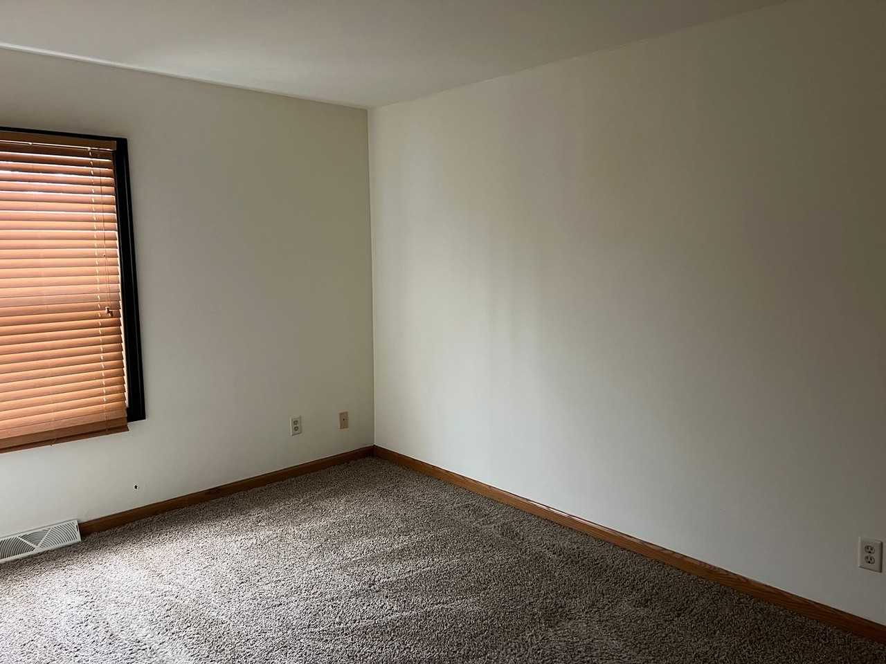 1551 W Stonehenge Dr - Photo 6 of 10