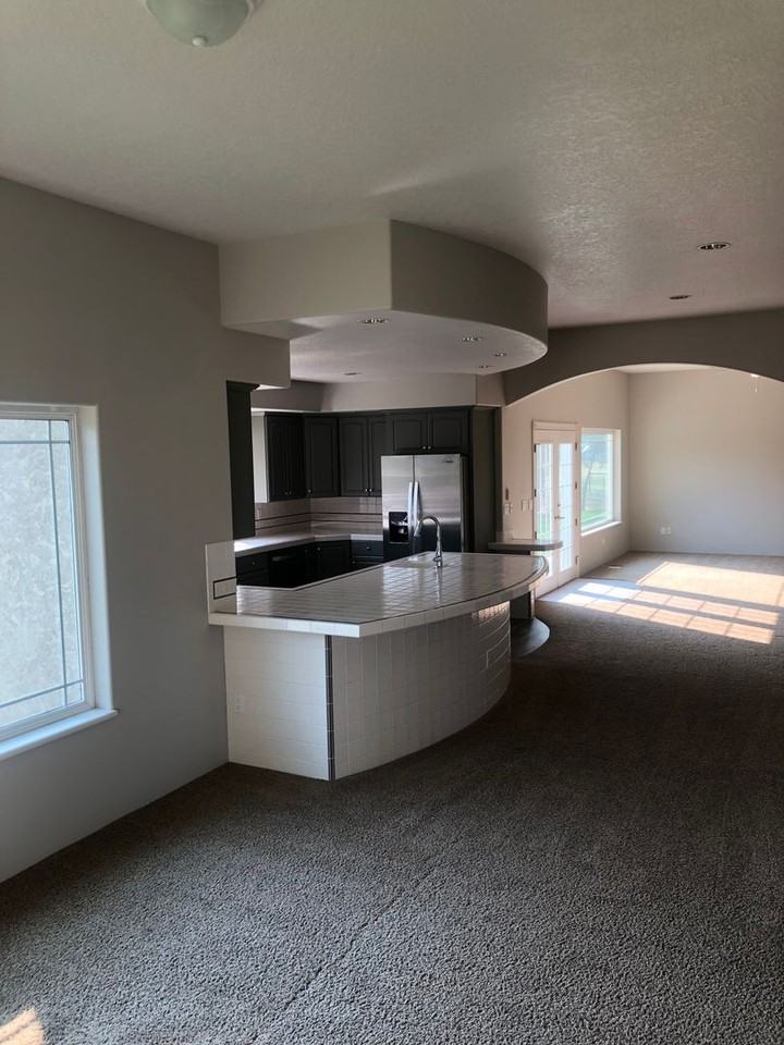 3315 Nw Canal Blvd - Photo 7 of 34