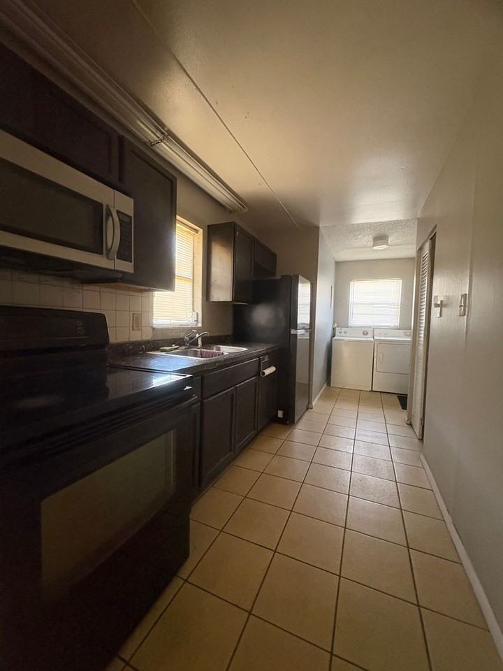 1822 Horne Ave - Photo 6 of 10