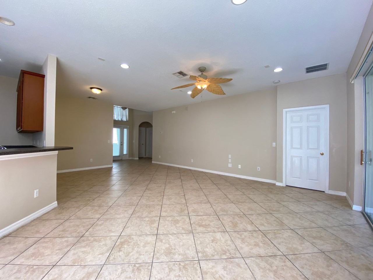 9444 Edenshire Cir - Photo 4 of 17