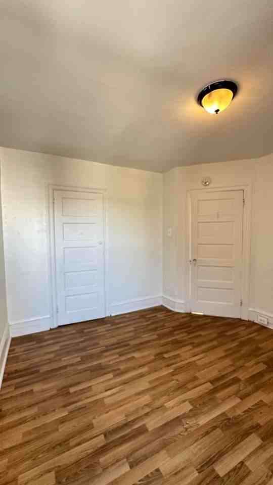 4829 N Hutchinson St - Photo 6 of 17