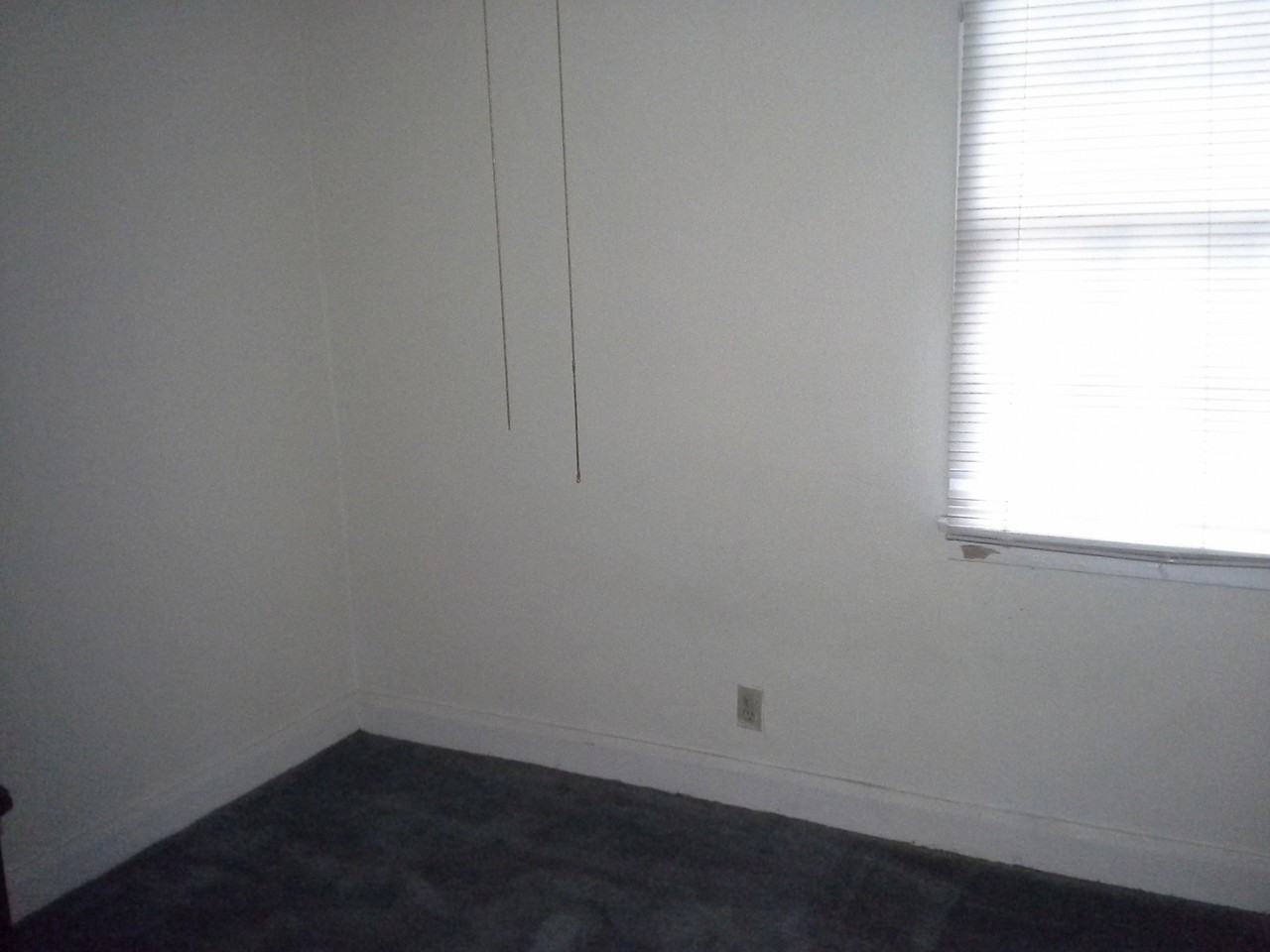 1007 Harvey St - Photo 7 of 7