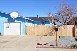 6785 Lotus St - Photo 1 of 1