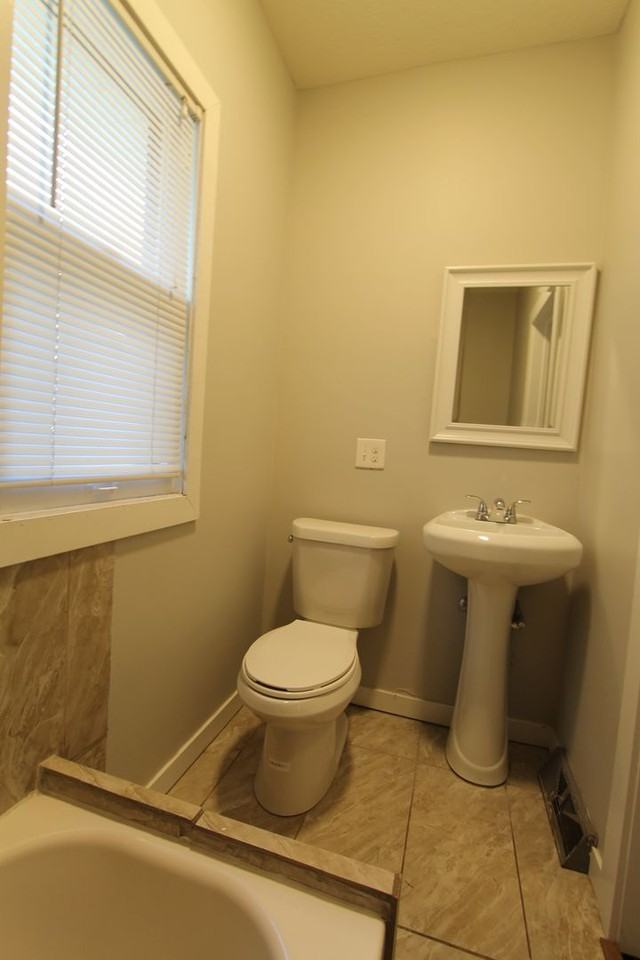 5821 S 19th St - Photo 5 of 23