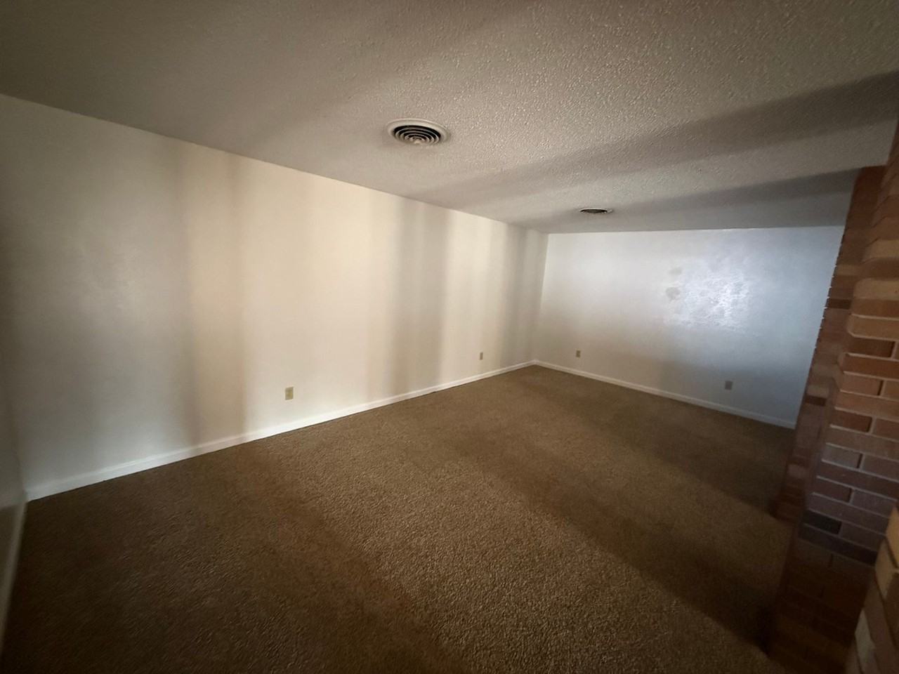 1108 Fairway Ter - Photo 6 of 34