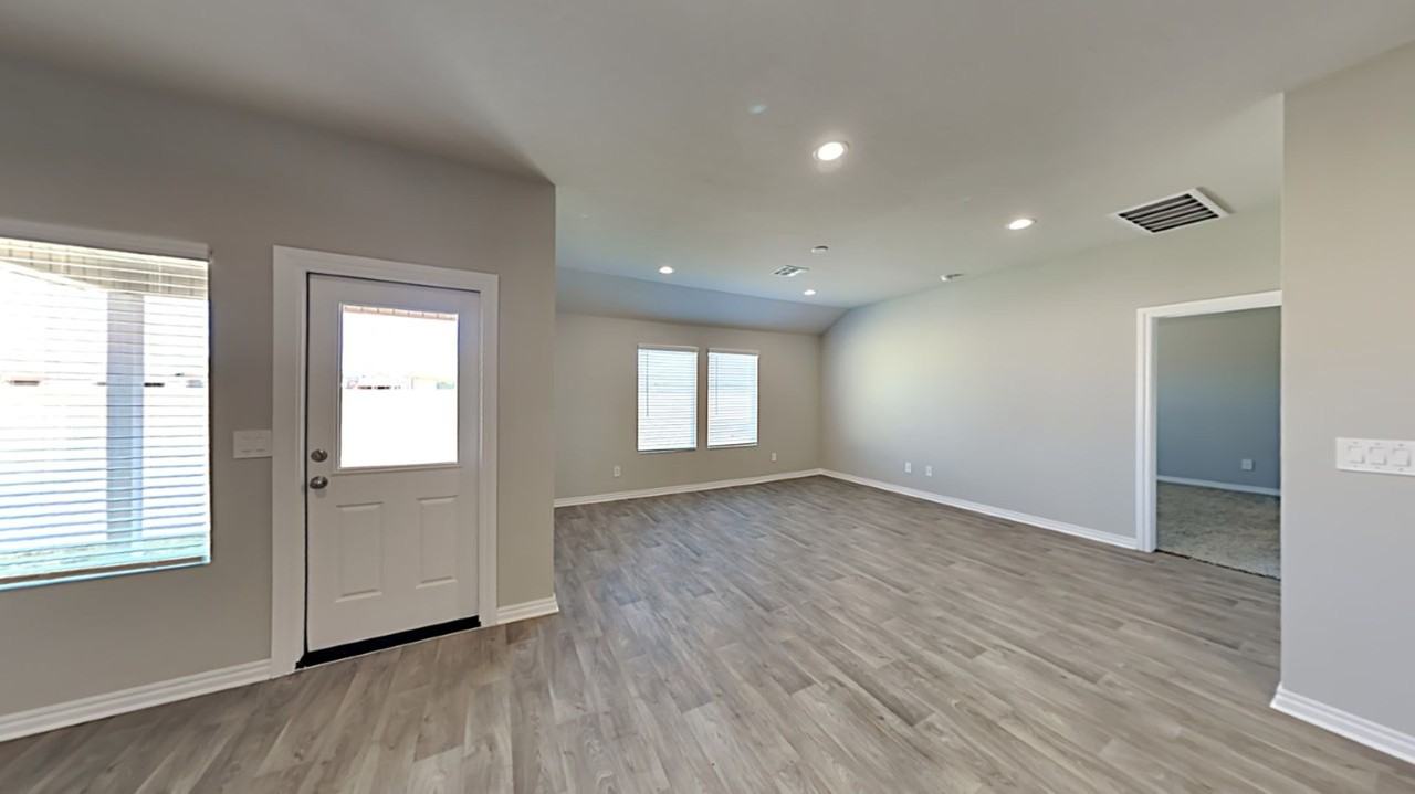 4200 Colt Dr - Photo 4 of 20