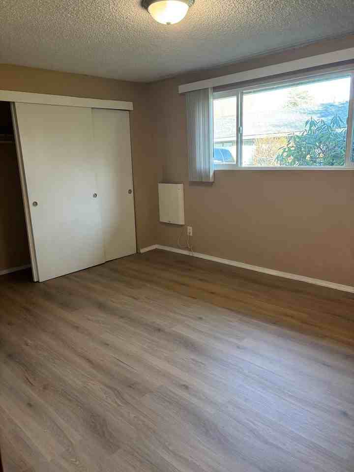 4190 Sw 170th Ave - Photo 5 of 7